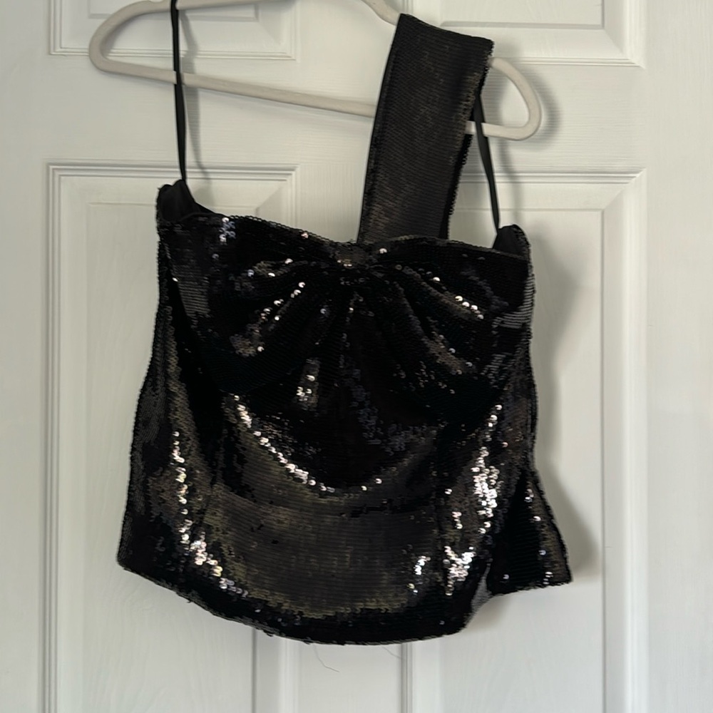 Sequin black top